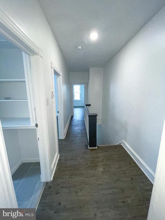 Building Photo - 325 N Burlington St