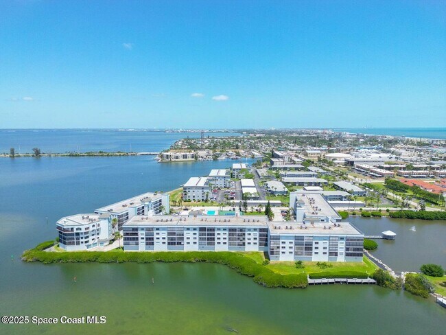 Building Photo - 3609 S Banana River Blvd
