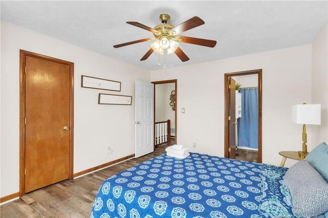 Building Photo - 2 Bedrooms 2.5 Bathrooms Townhouse
