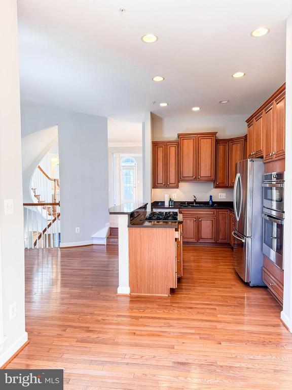 Building Photo - 7761 Legere Ct