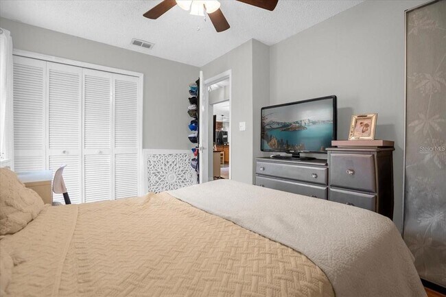 Building Photo - 3627 Ocita Dr