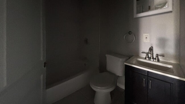 Building Photo - Modern 3-Bed Philly Rental with Natural Li...