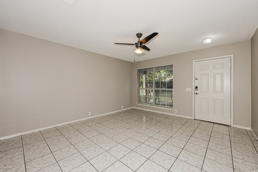 Building Photo - 8524 Gatlinburg Dr
