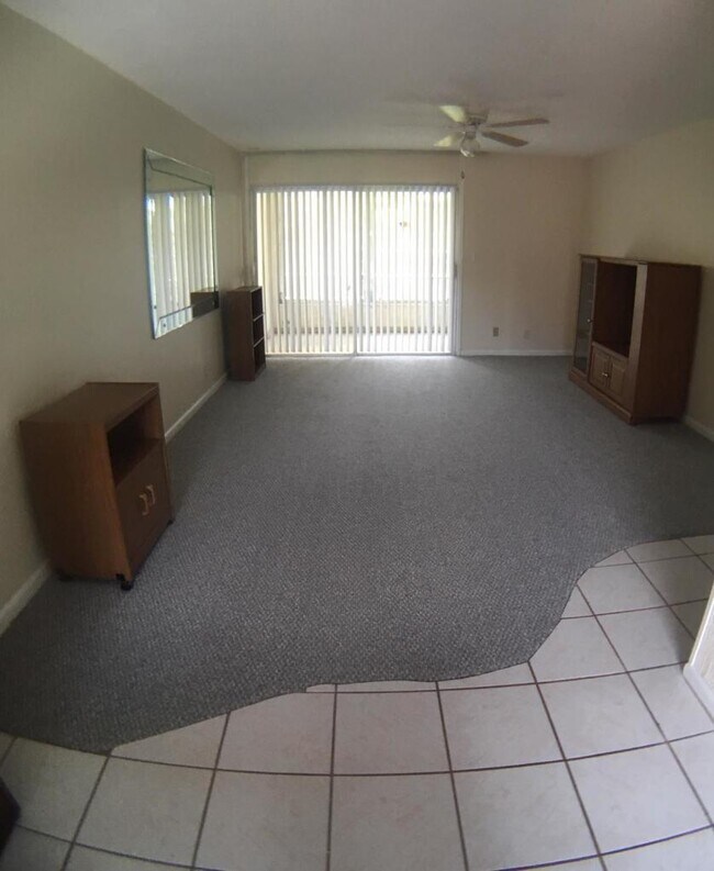 Building Photo - 9 Golfs Edge