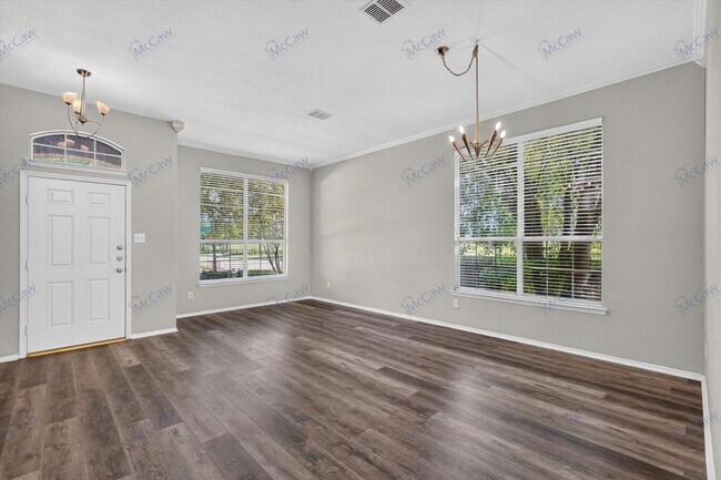 Building Photo - 7297 Chinquapin Dr