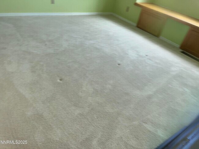 Building Photo - 1809 Lakeland Hills Dr