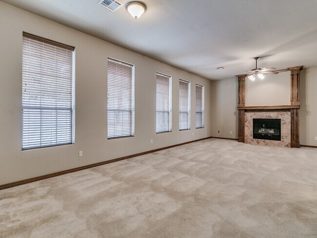 Building Photo - Fenwick Garden Village + Gated Community i...