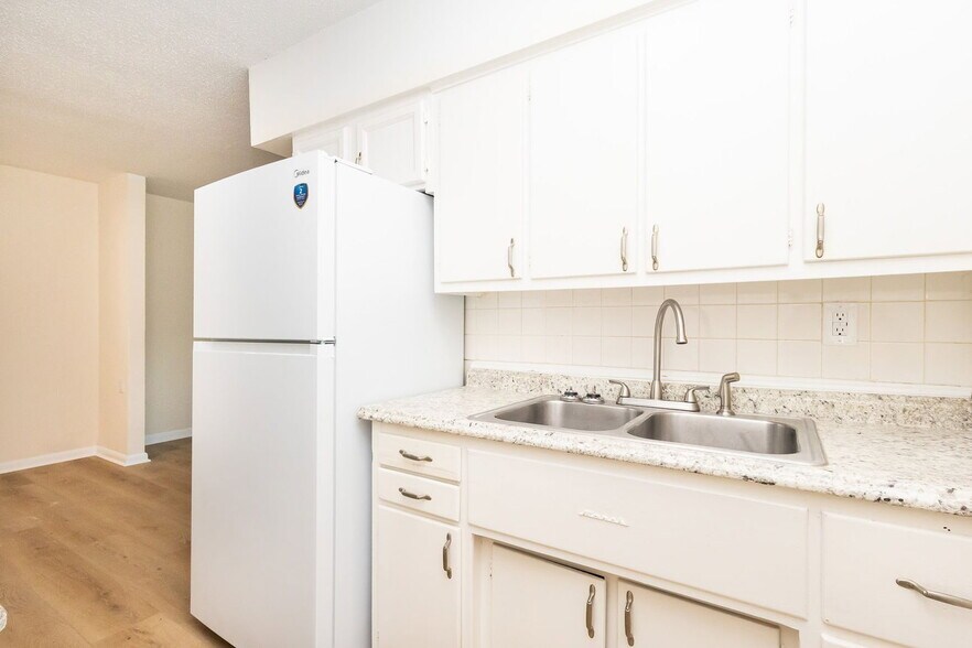 Building Photo - 4718 Arrowhead Trail