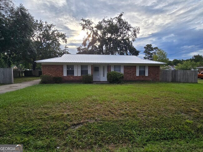 Primary Photo - 408 S Orange Edwards Blvd