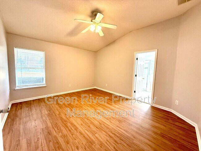 Building Photo - 1701 Covington Ln