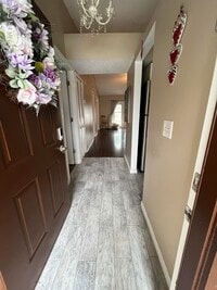 Building Photo - 636 Aquatic Dr