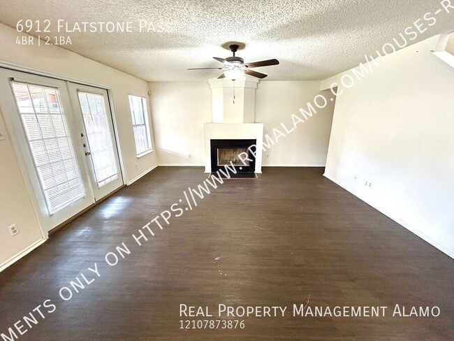 Building Photo - AVAILABLE! 4 Bedroom 2.5 Bath Two Story Ho...