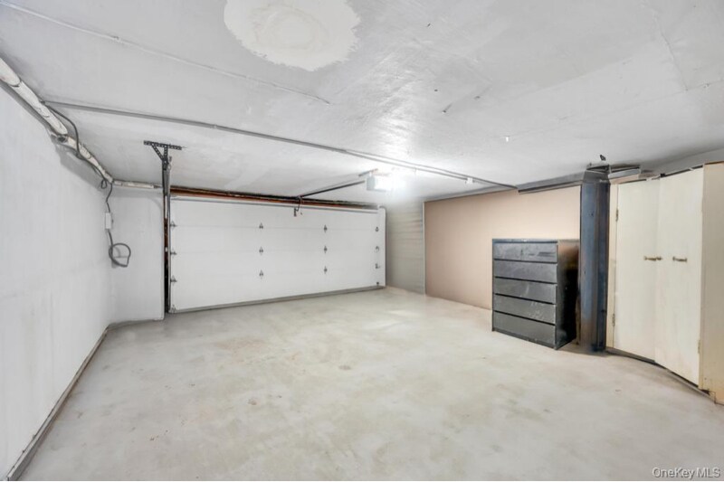 Building Photo - 51 Bellwood Dr