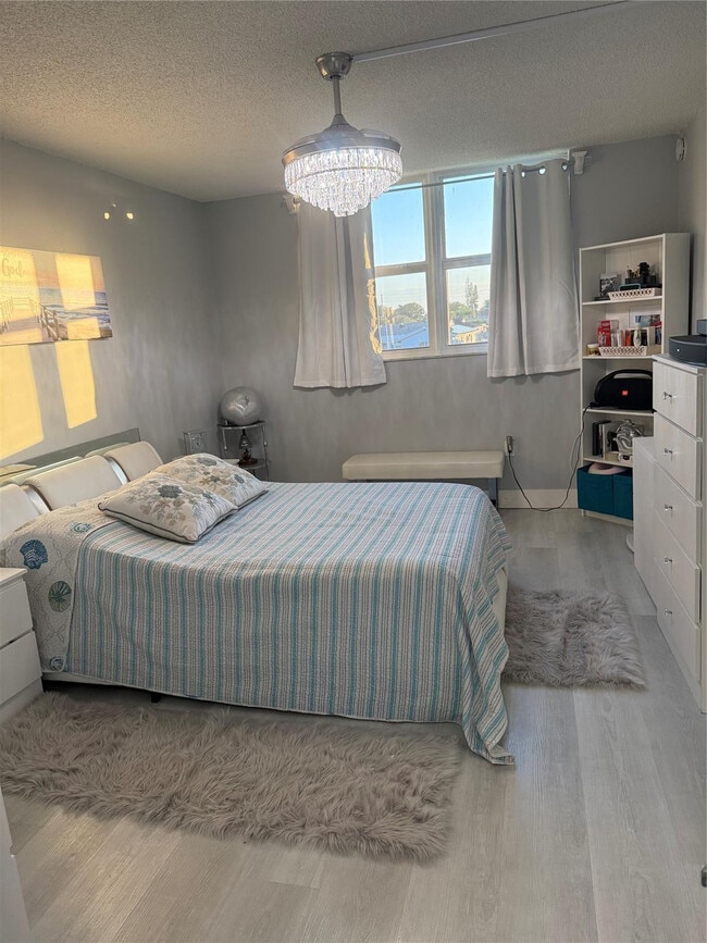 Building Photo - 9360 Lime Bay Blvd