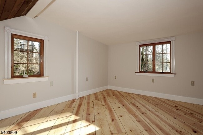 Building Photo - 140 Cupsaw Dr