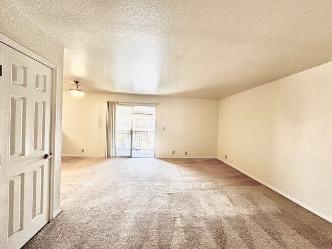Building Photo - Las Vegas Guard-Gated Condo for Rent | 2 Bedroom Upstairs Unit | River Glen Community