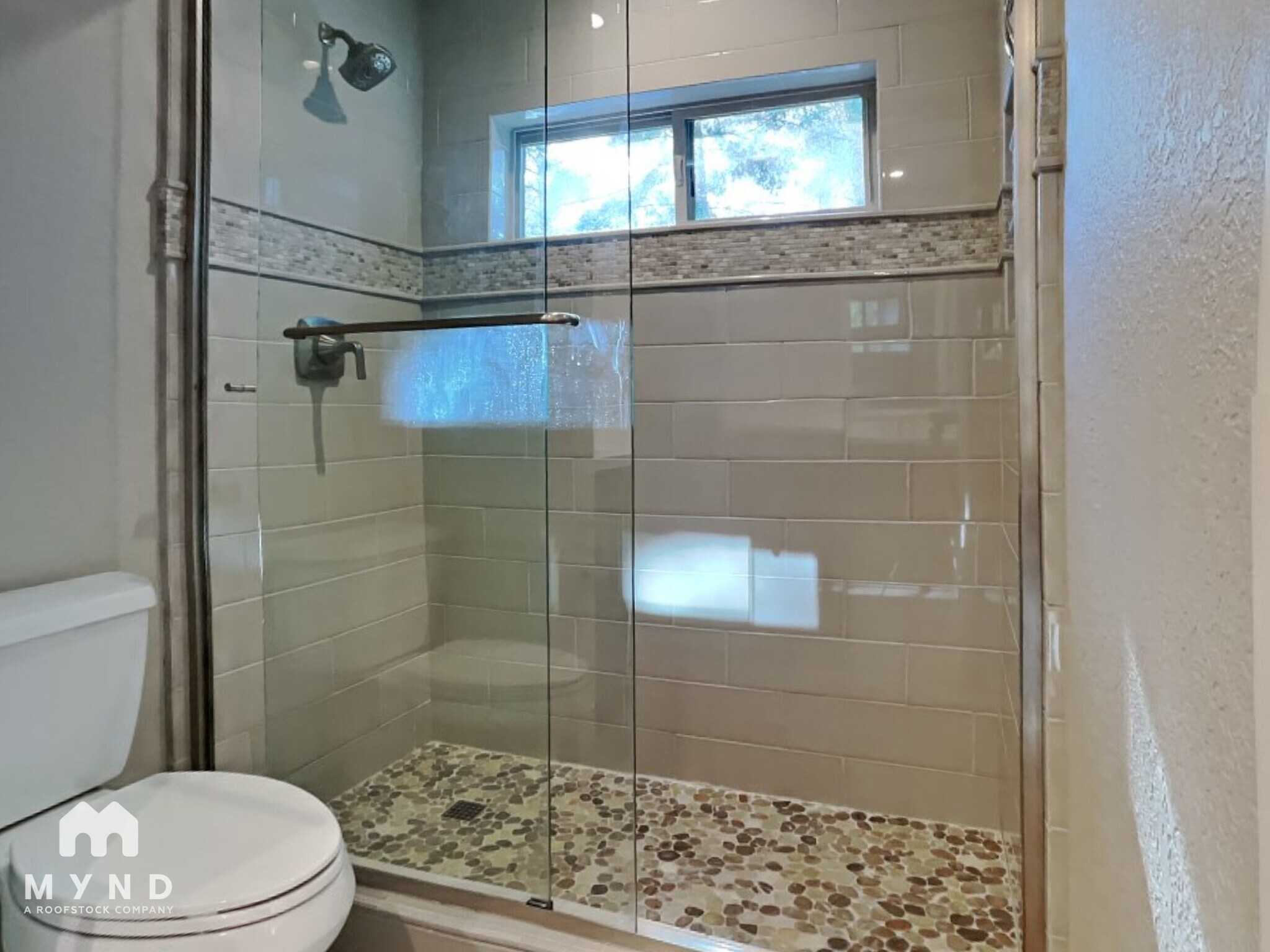 Building Photo - 15811 E Richwood Ave