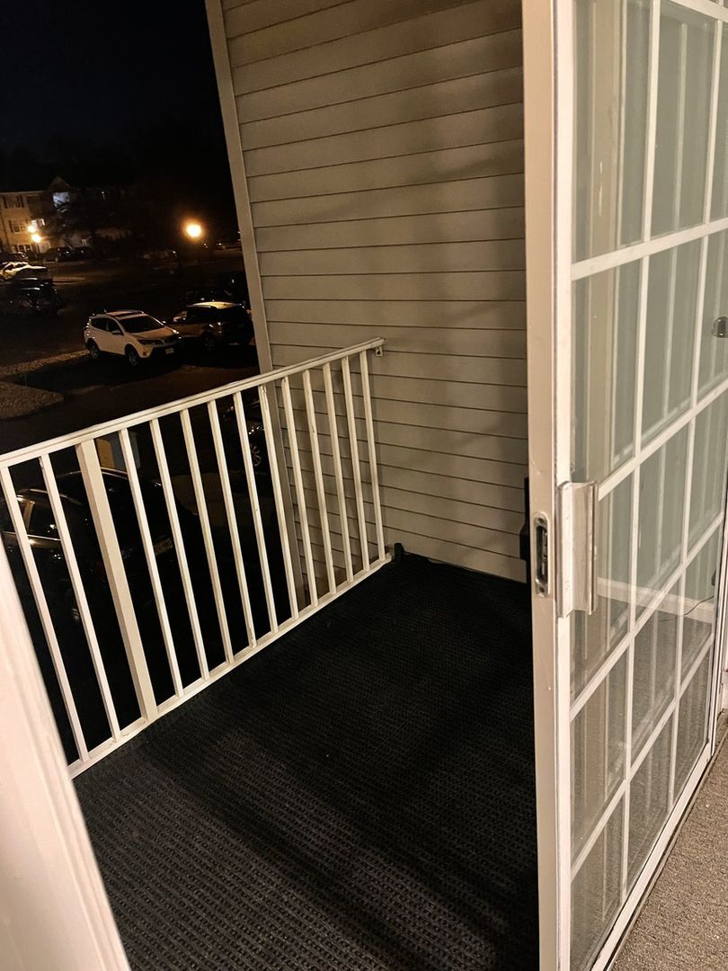 Building Photo - 420 Stratford Pl