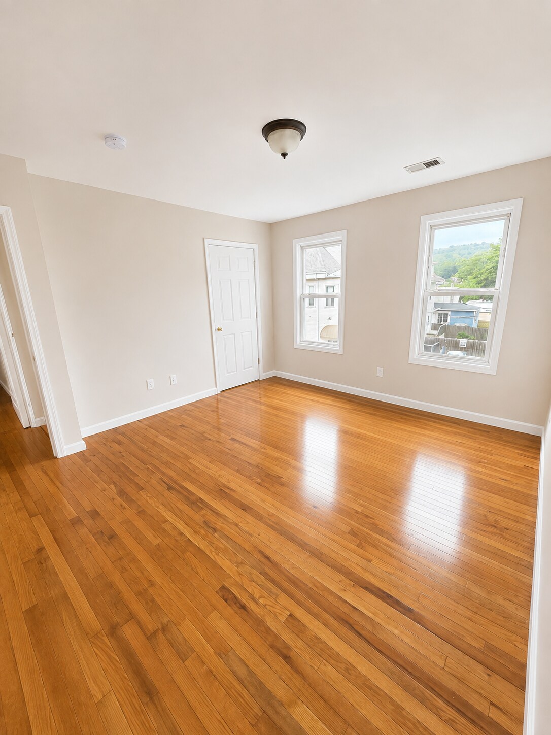 bedroom 2 - 101 2nd St
