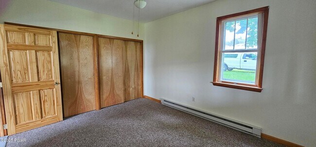 Building Photo - 453 Ridge Ave