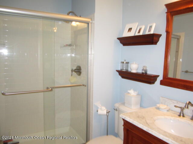 Building Photo - 101 Cotswold Cir