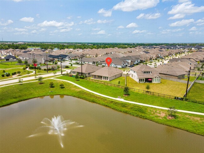 Building Photo - 5003 Park Willow Dr