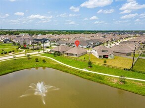 Building Photo - 5003 Park Willow Dr