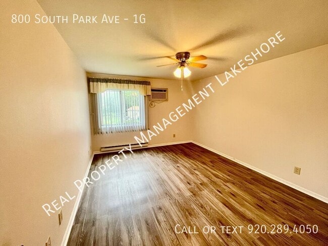 Building Photo - 800 S Park Ave