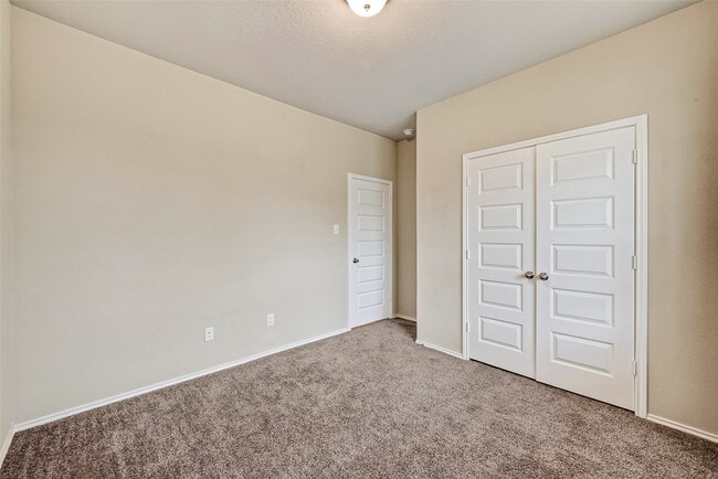 Building Photo - 2511 Sandbar Shark Ct