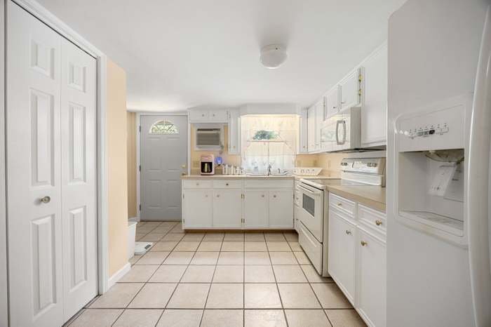 Building Photo - 8407 TX-75