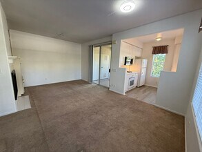 Building Photo - 1BR/1BA Condo w/ ASSIGNED PARKING for rent near Del Mar AVAILABLE NOW!