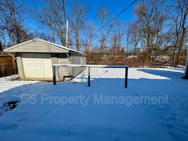 Building Photo - 6740 Doris Dr