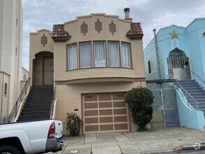 Building Photo - Portola District 4 bedroom / 2 bath house ...