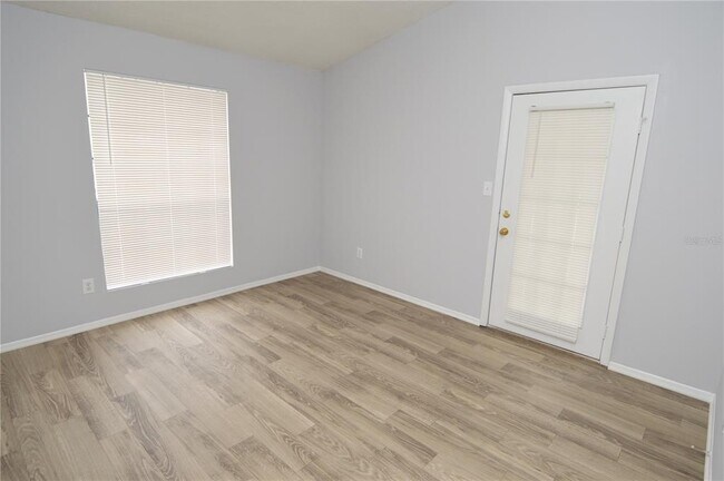 Building Photo - 8722 Mallard Reserve Dr