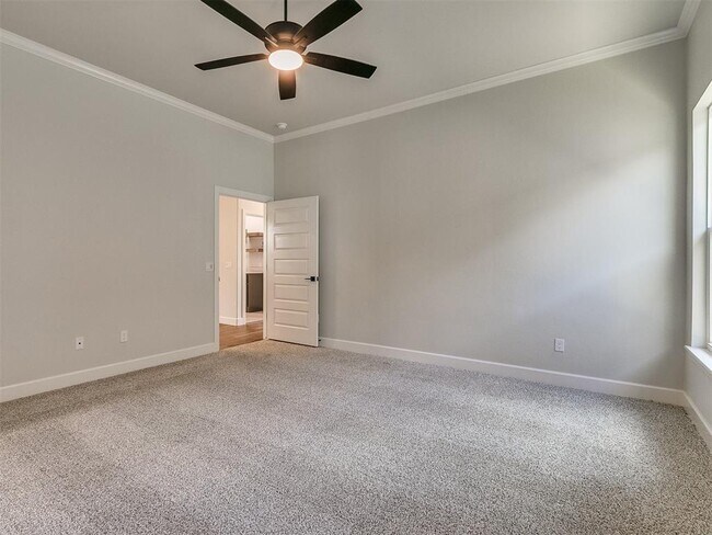 Building Photo - 2917 SW 132nd St