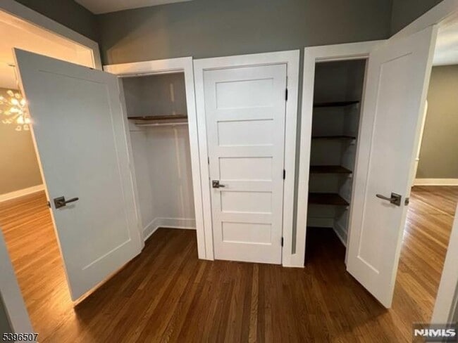 Building Photo - 156 Washington Pl