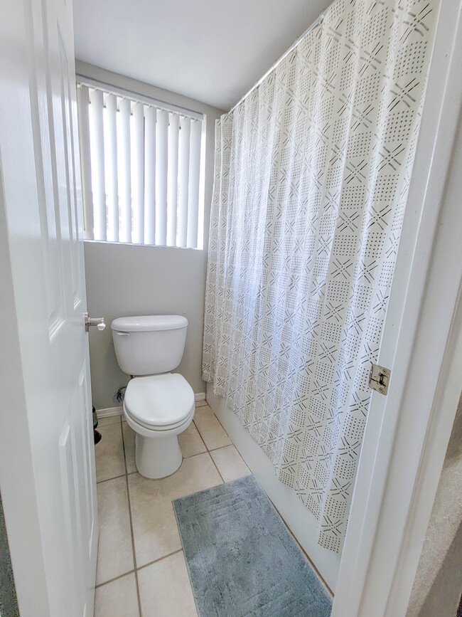 A door between the vanity and bathroom area allows plenty of privacy - 3500 N Hayden Rd