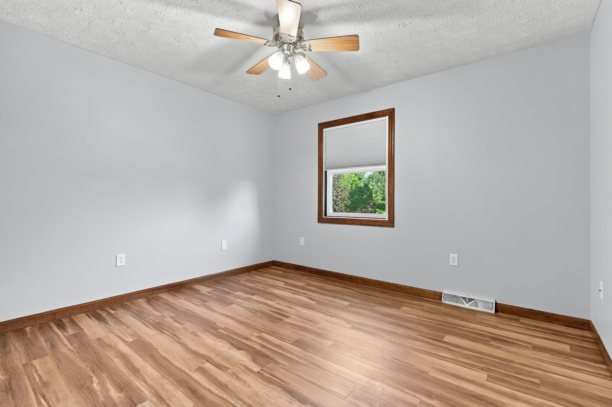 Bedroom 4 - 134 Heldon Dr