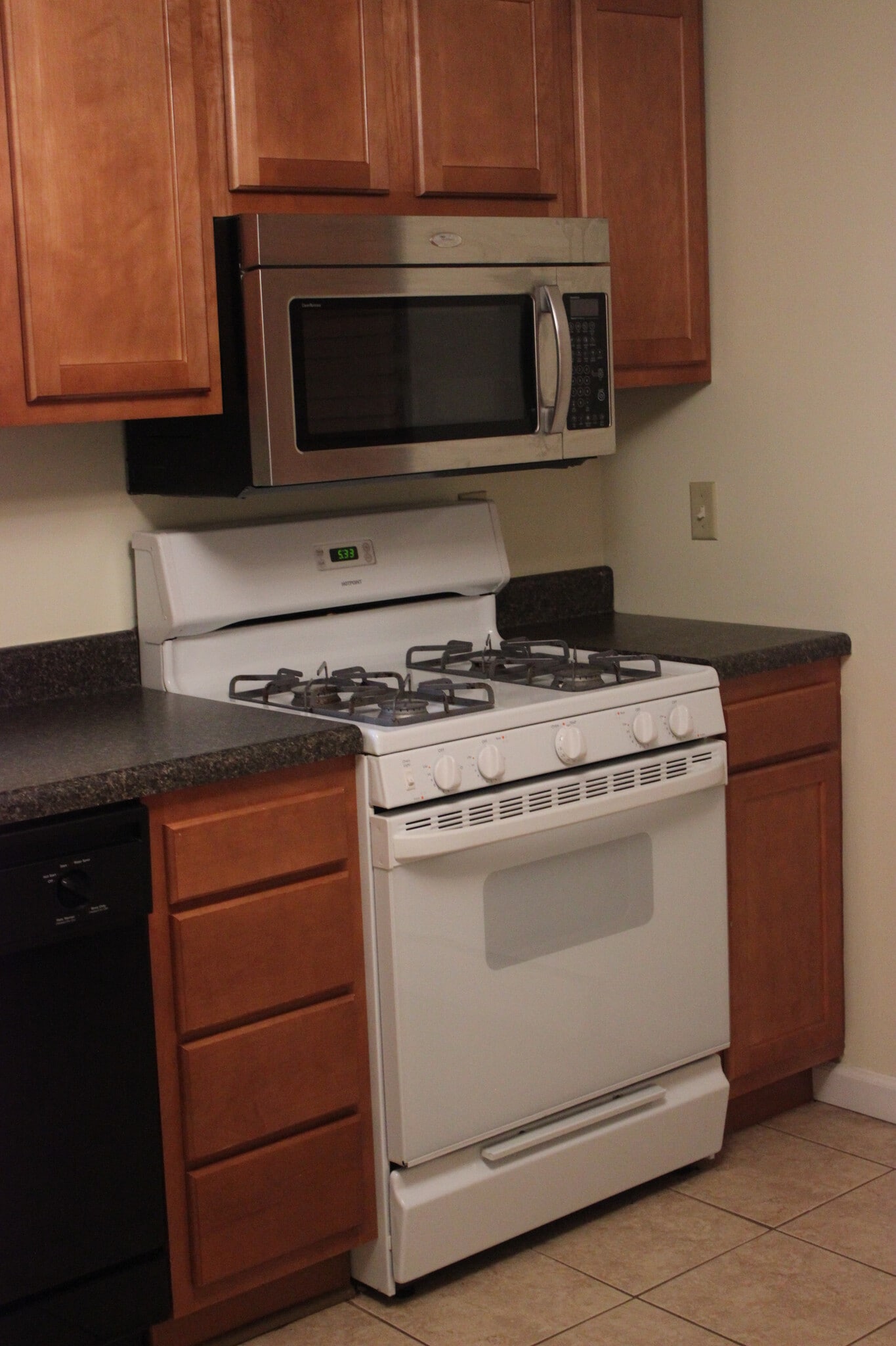 kitchen - 210 Tompkins St