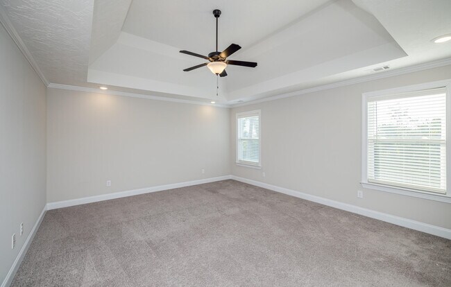 Building Photo - 432 Vaughn Rd