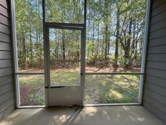 Building Photo - Anderson Creek Club Golf Course View - Available Now