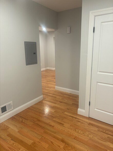 Dining Area - 14 Bridge St