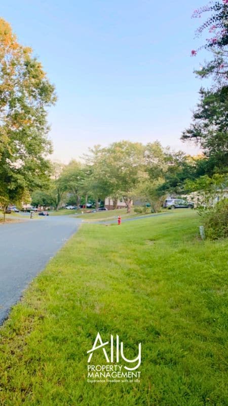 Building Photo - 2935 Lamkin Way