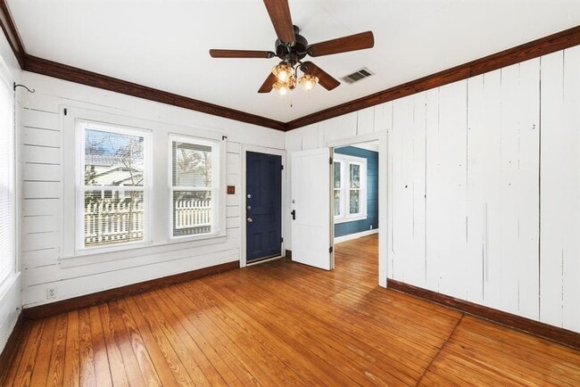 Building Photo - 2505 Willow St