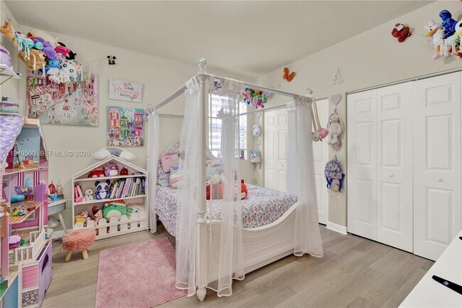 Building Photo - 9411 W 35th Ave