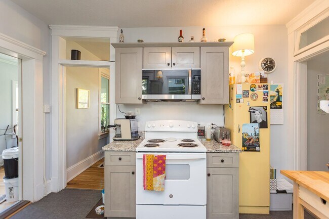 Building Photo - Single Family Home for Rent