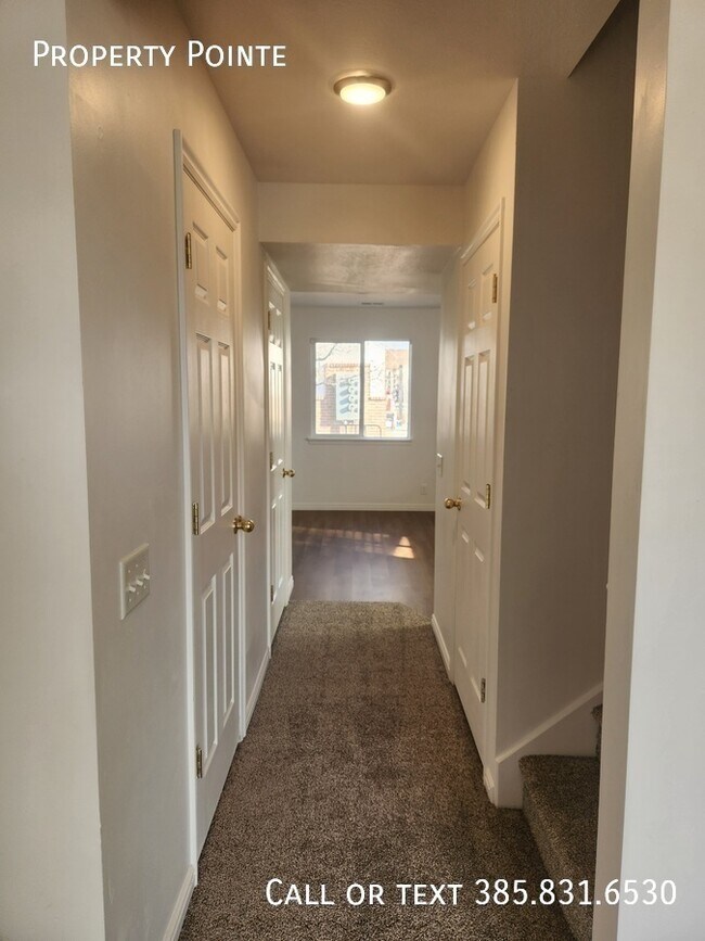 Building Photo - 1573 S 2000 W