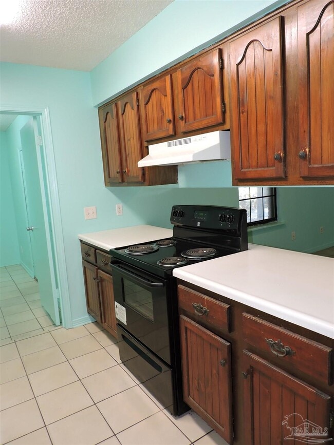 Building Photo - 1310 Pinnacle Dr
