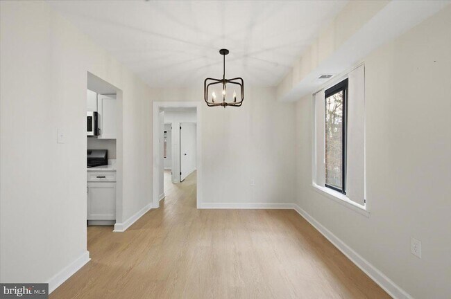 Building Photo - 125F Clubhouse Dr SW