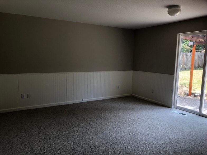 Bonus Room - 12289 SW 114th Ter